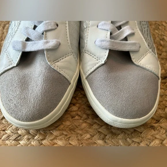 Vintage Havana White and Silver Sneakers with Classic Design light grey 11 - Picture 5 of 16